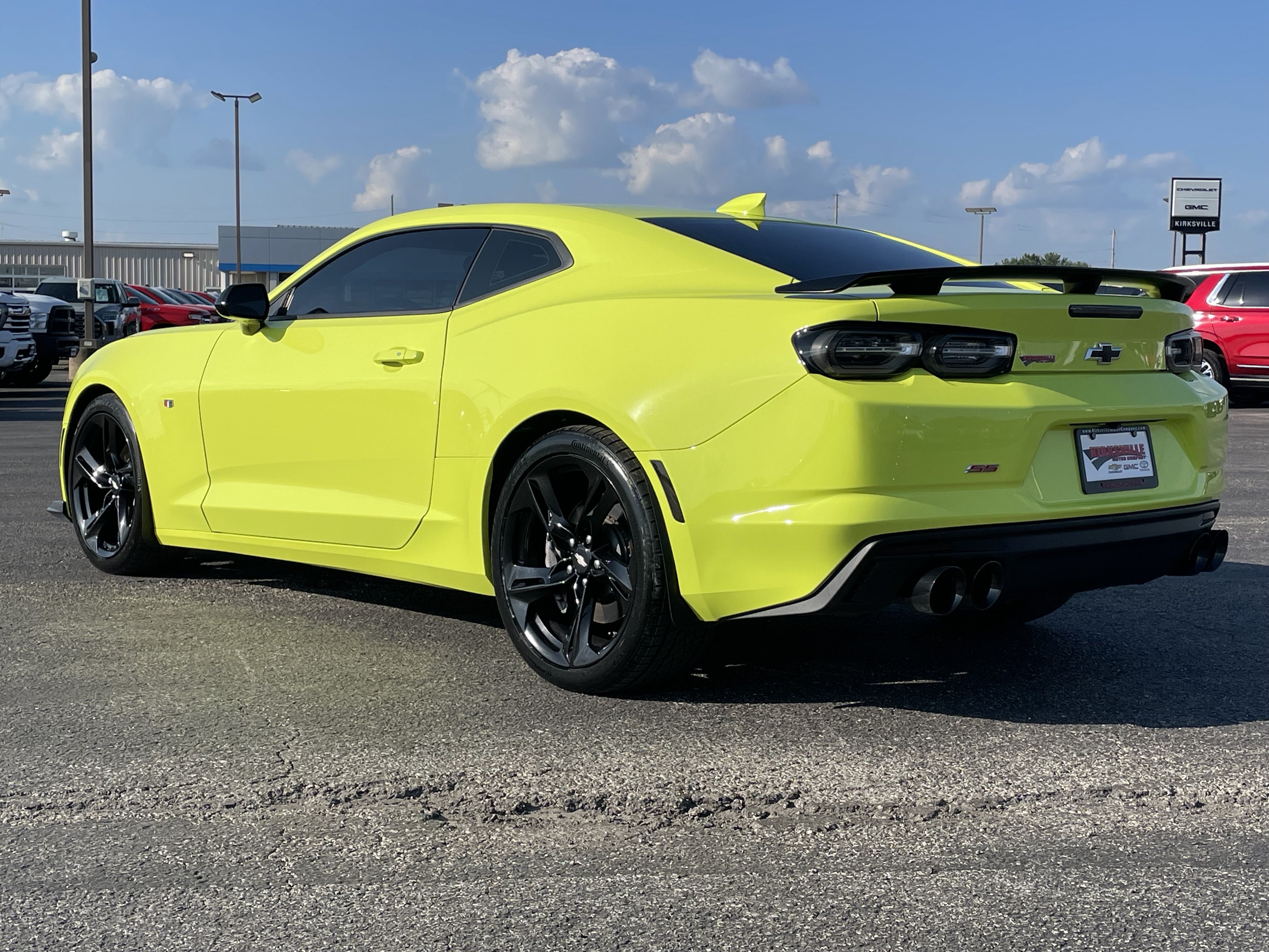Certified 2019 Chevrolet Camaro SS w/ Black Appearance Package RWD image 6
