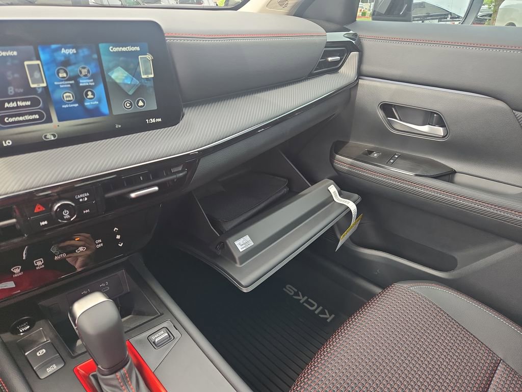 New 2026 Nissan Kicks SR FWD image 23