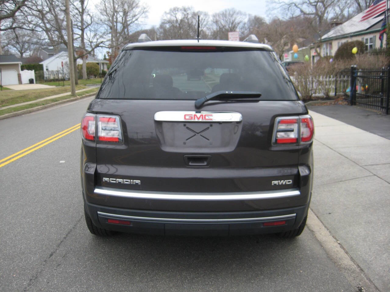 Used 2014 GMC Acadia SLE AWD/4WD image 4