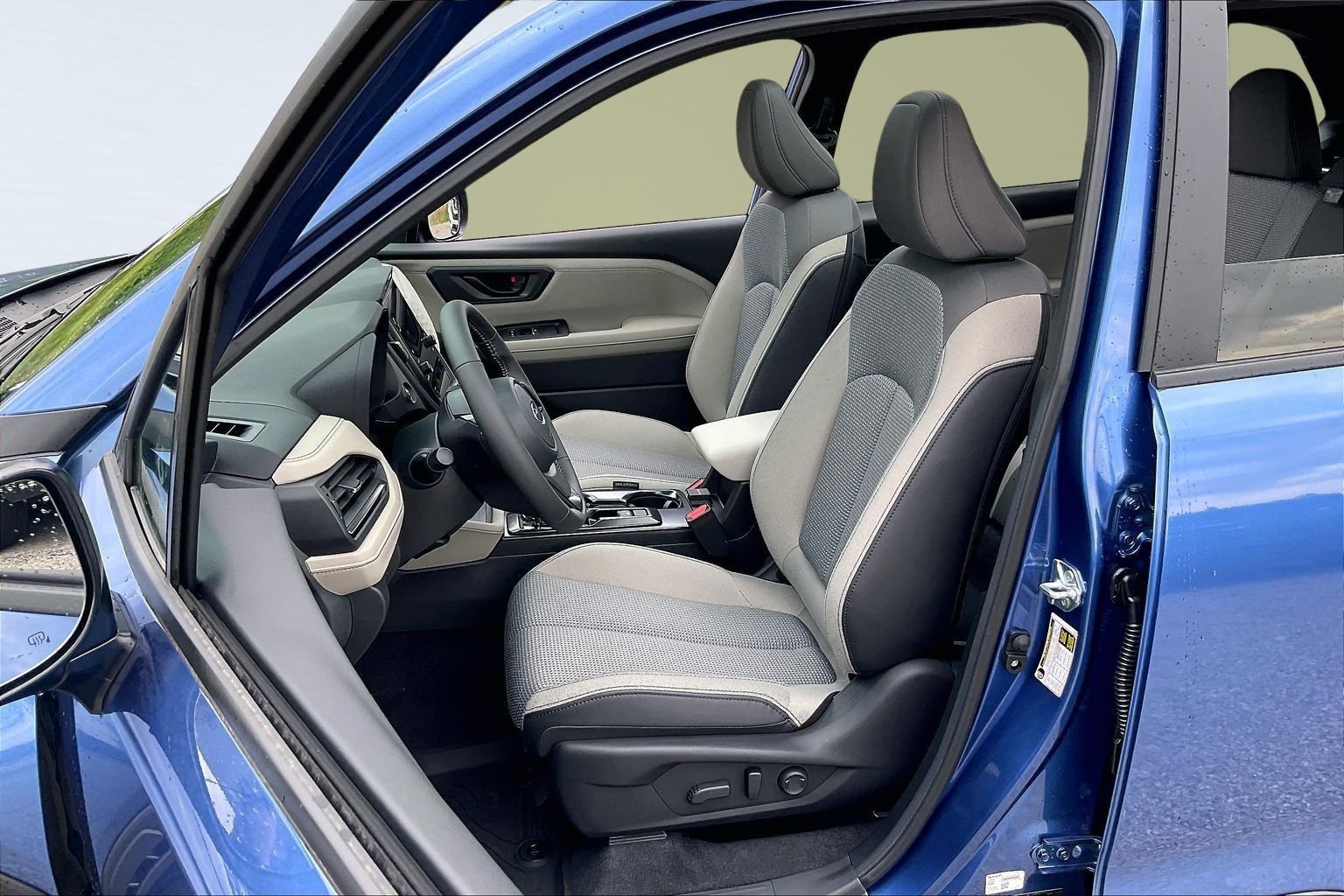 New 2026 Subaru Forester Premium AWD/4WD image 9