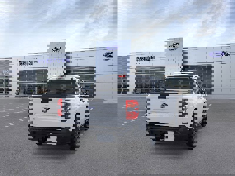 New 2025 Ford Maverick XLT image 32