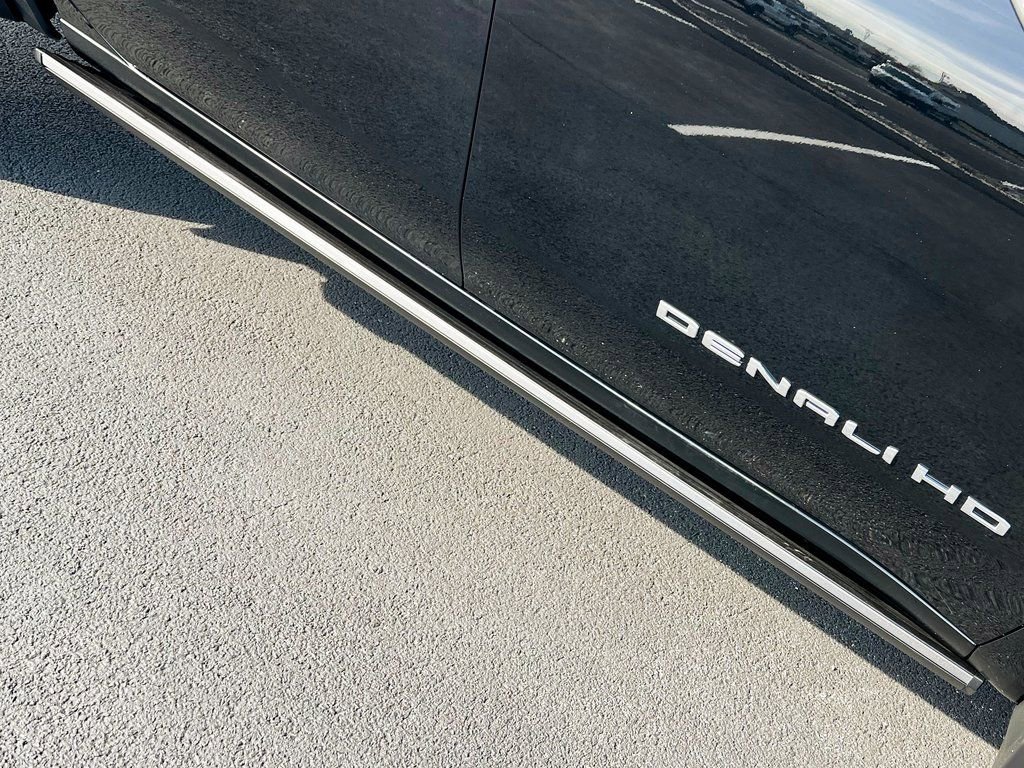 Used 2025 GMC Sierra 3500 Denali Ultimate image 19