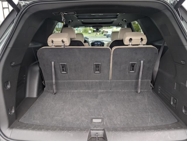 Used 2023 Chevrolet Traverse LT w/ LT Premium Package FWD image 20