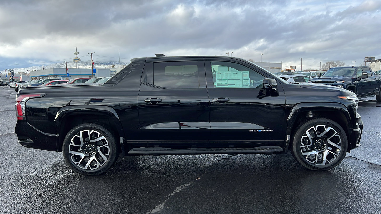 New 2024 Chevrolet Silverado EV RST image 4