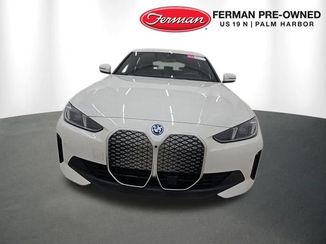 Certified 2025 BMW i4 eDrive40 RWD image 2