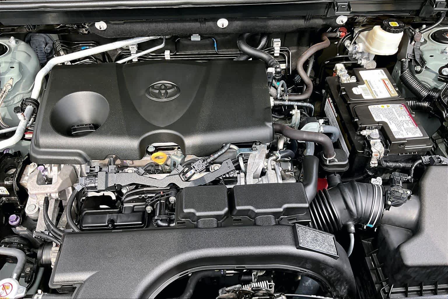 Used 2019 Toyota RAV4 XLE FWD image 32