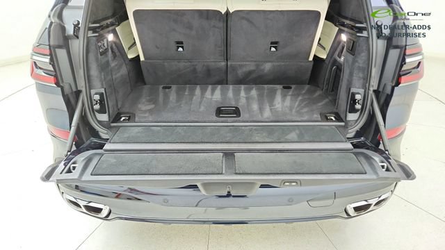 Used 2026 BMW X7 M60i AWD/4WD image 14