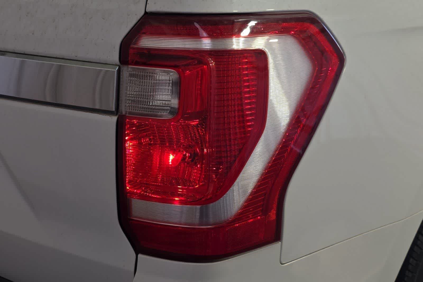 Used 2020 Ford Expedition XLT AWD/4WD image 13