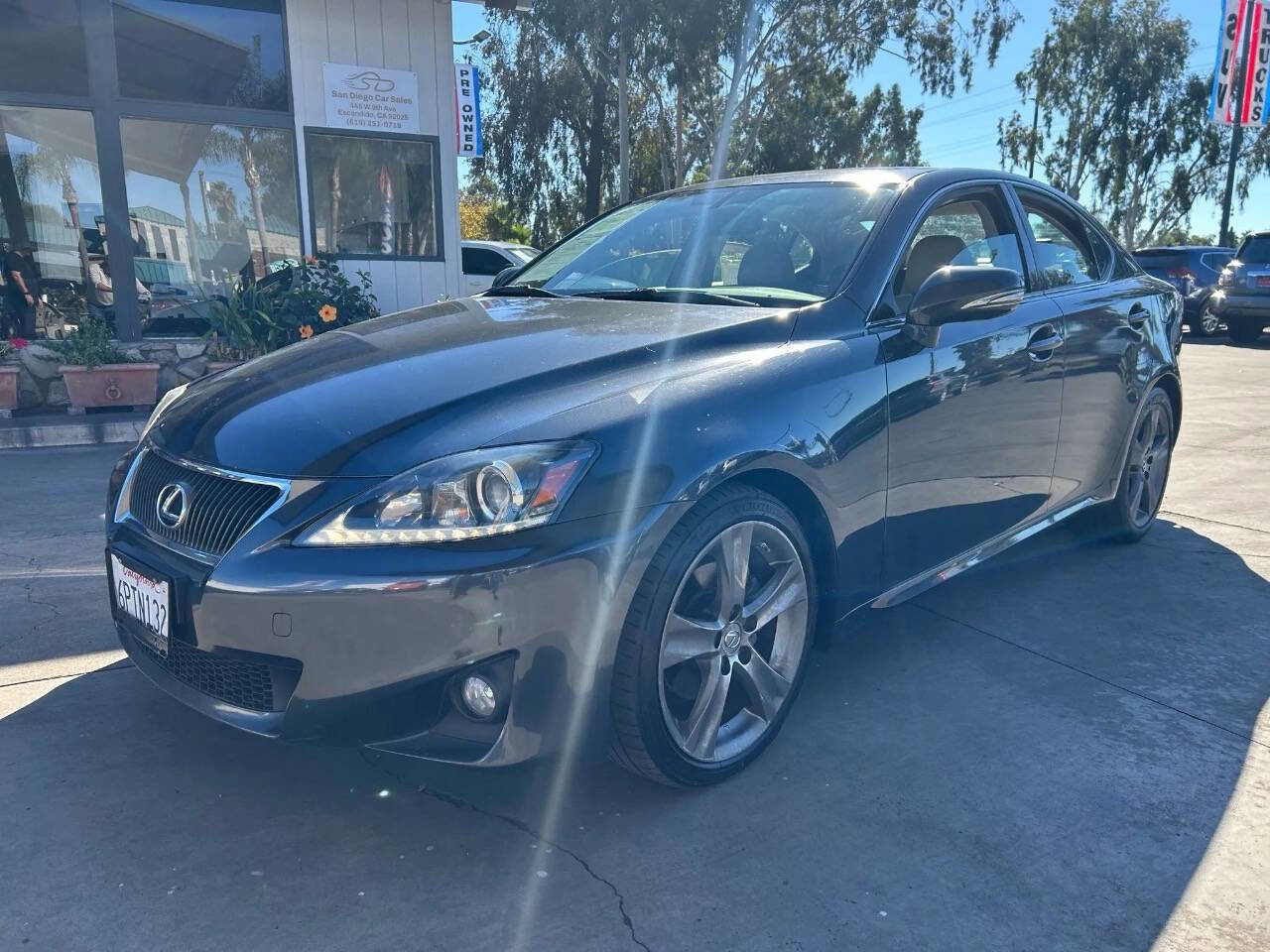 Used 2011 Lexus IS 250 w/ Premium Pkg Value Edition image 2