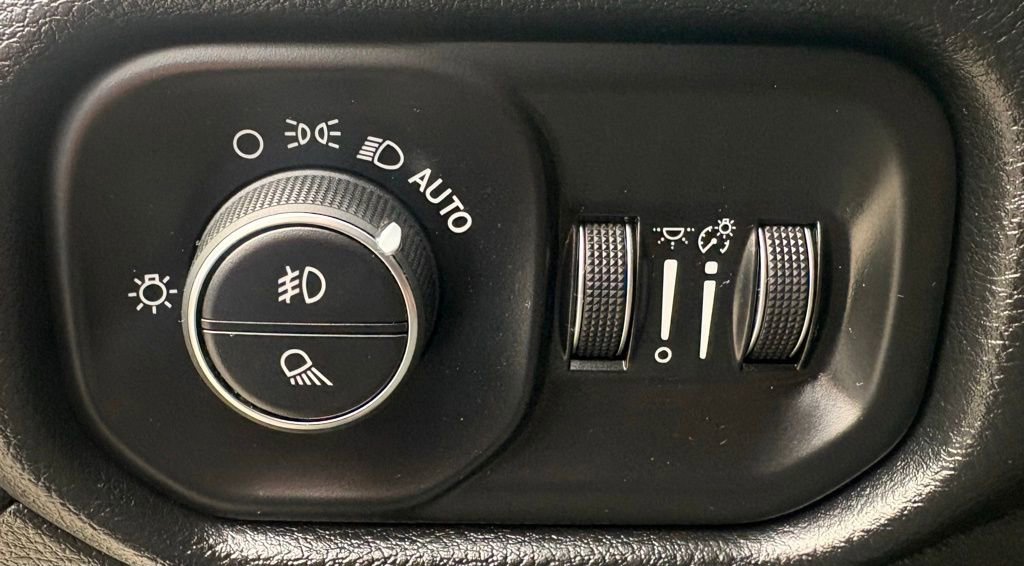 Used 2019 RAM 1500 Big Horn AWD/4WD image 28