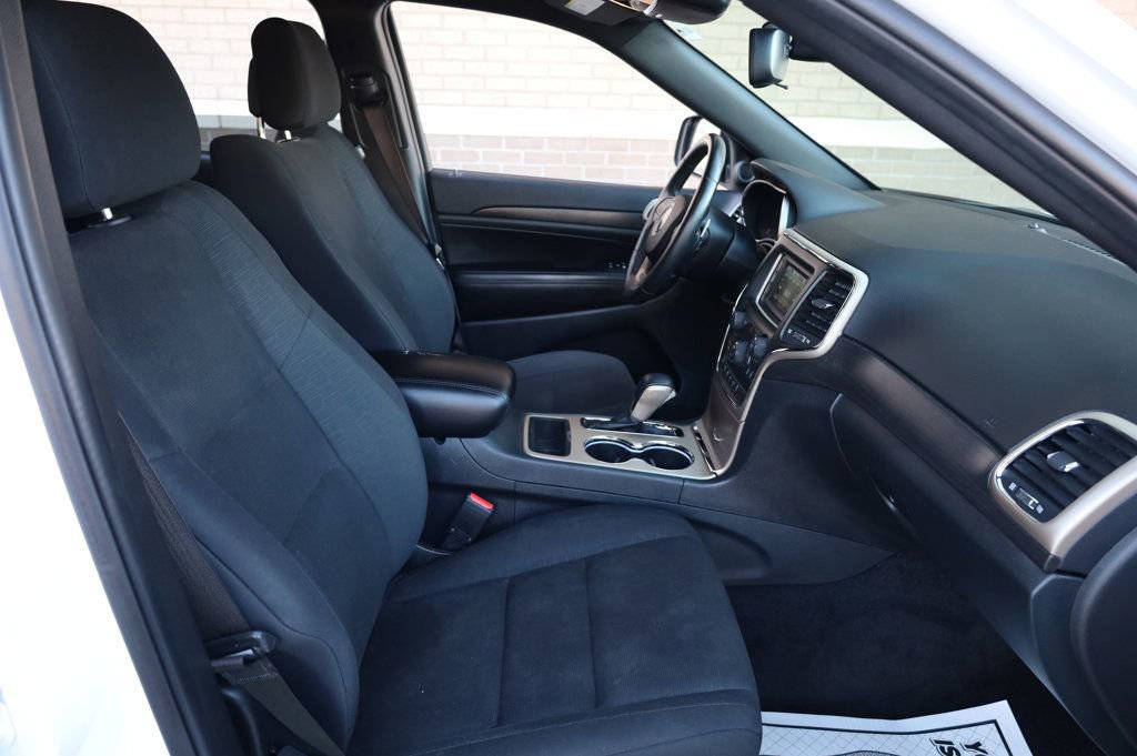 Used 2016 Jeep Grand Cherokee Laredo w/ Quick Order Package 23E image 27