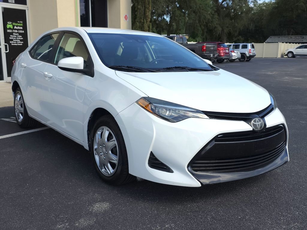 Used 2019 Toyota Corolla LE FWD image 3