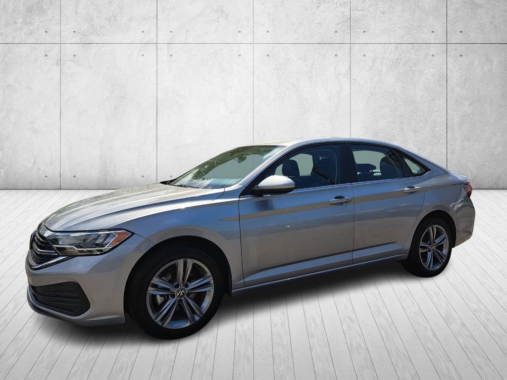 Used 2024 Volkswagen Jetta SE image 9