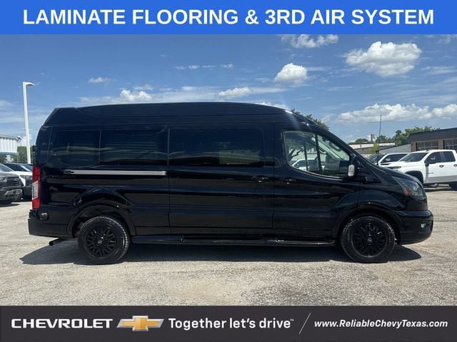 Used 2024 Ford Transit 150 Low Roof AWD image 3