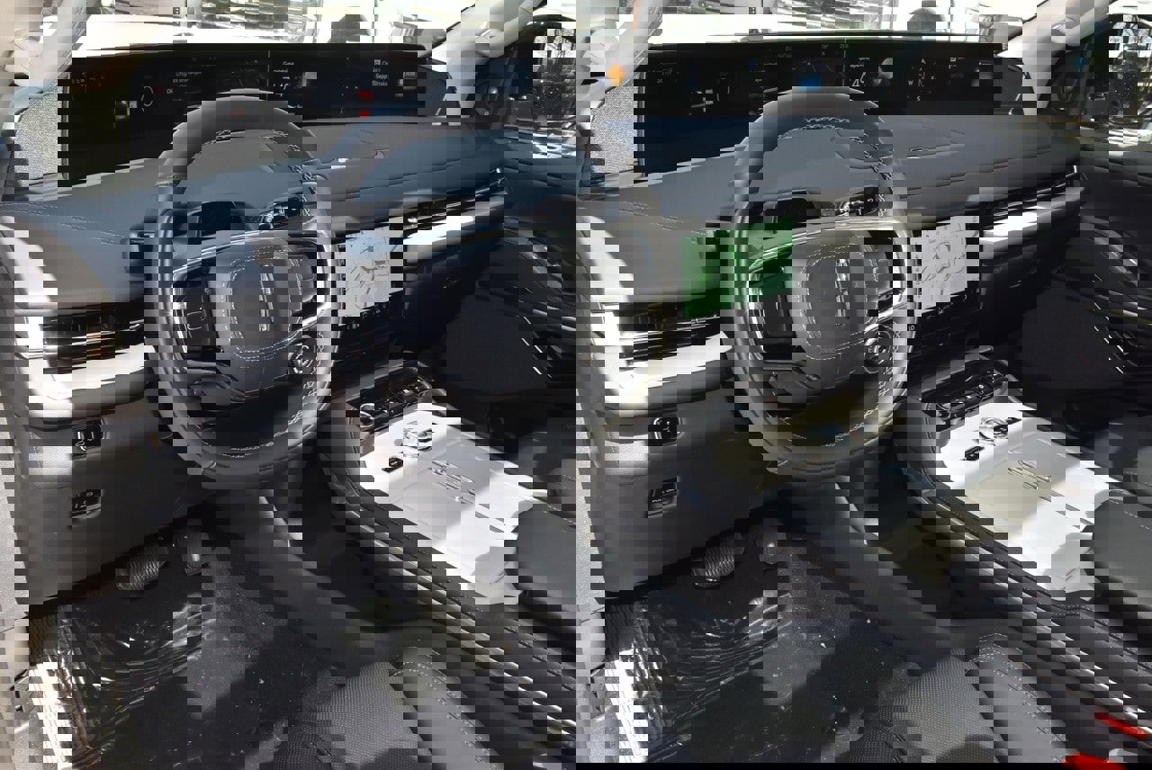 New 2025 Lincoln Navigator L Reserve image 44