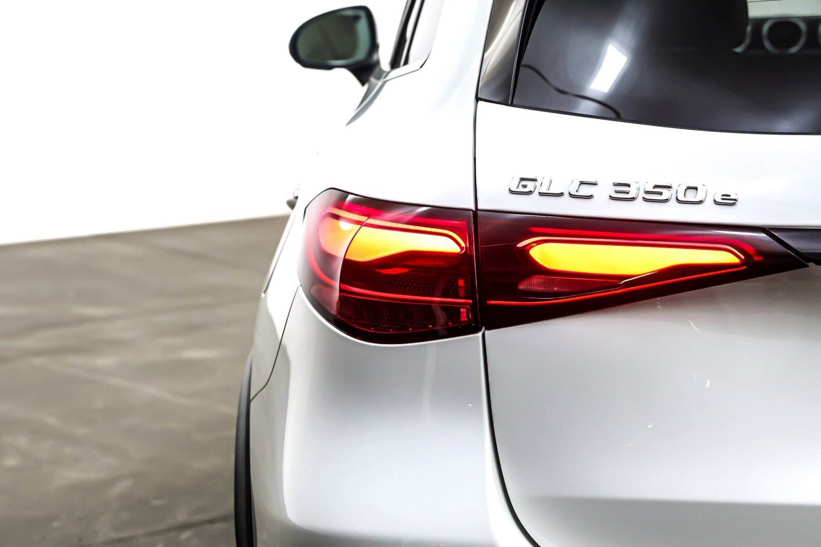 Certified 2025 Mercedes-Benz GLC 350e 4MATIC image 17