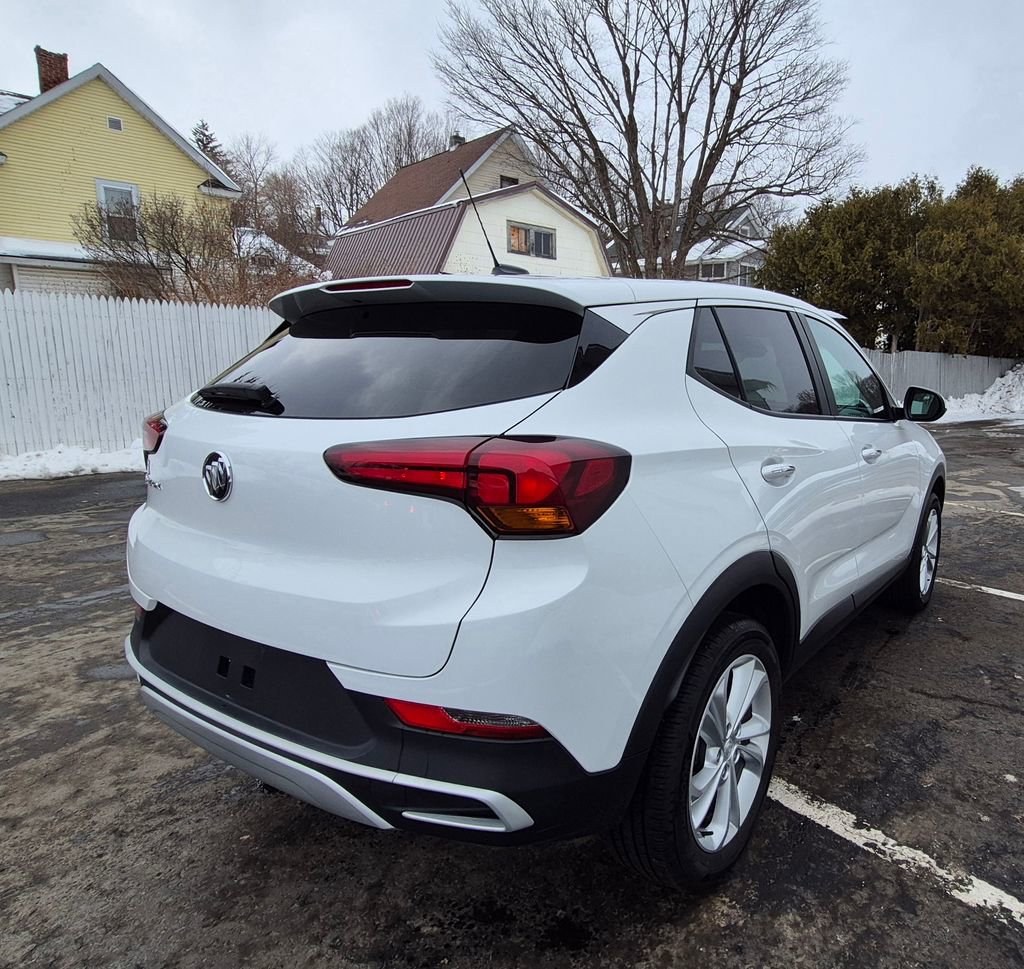 Used 2023 Buick Encore GX Preferred w/ Cold Weather Comfort Package image 5