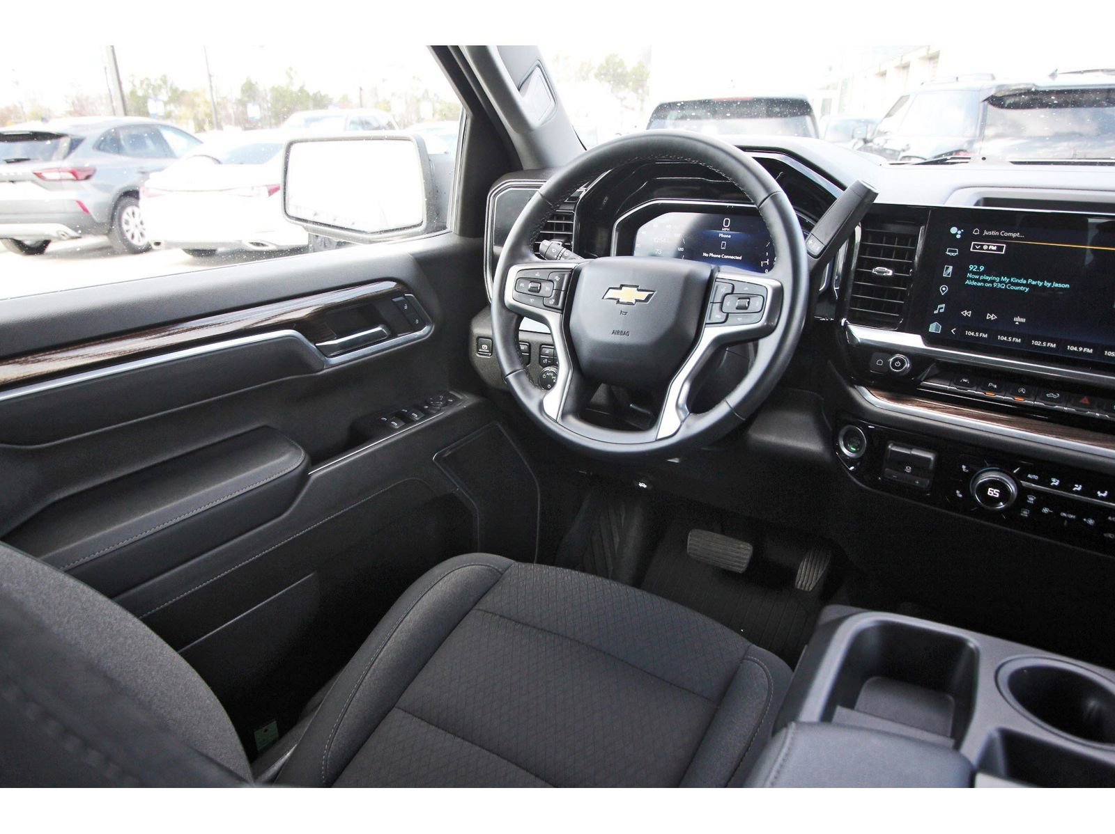 Used 2024 Chevrolet Silverado 1500 LT w/ Z71 Off-Road Package image 12