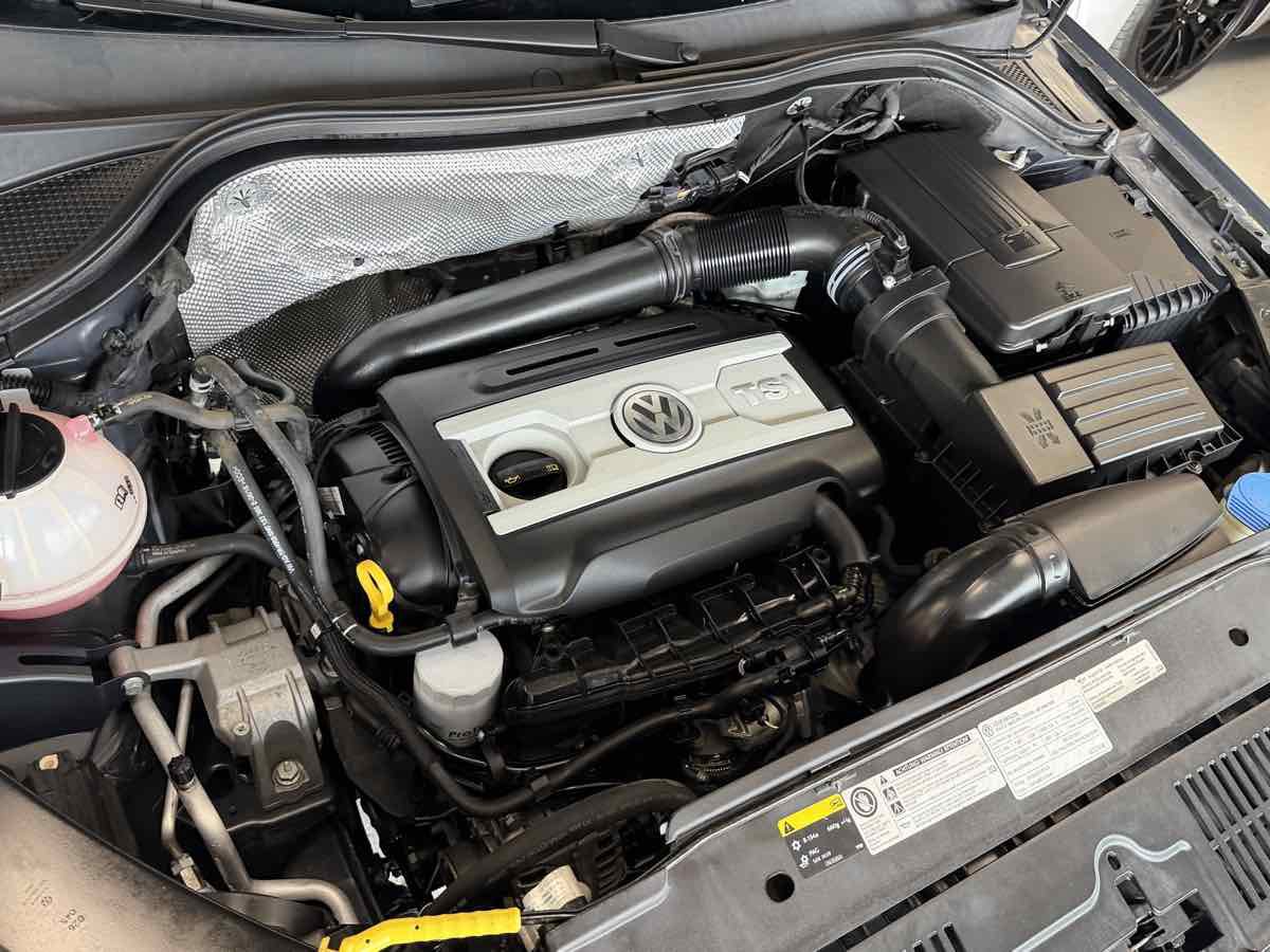 Used 2016 Volkswagen Tiguan S FWD image 25