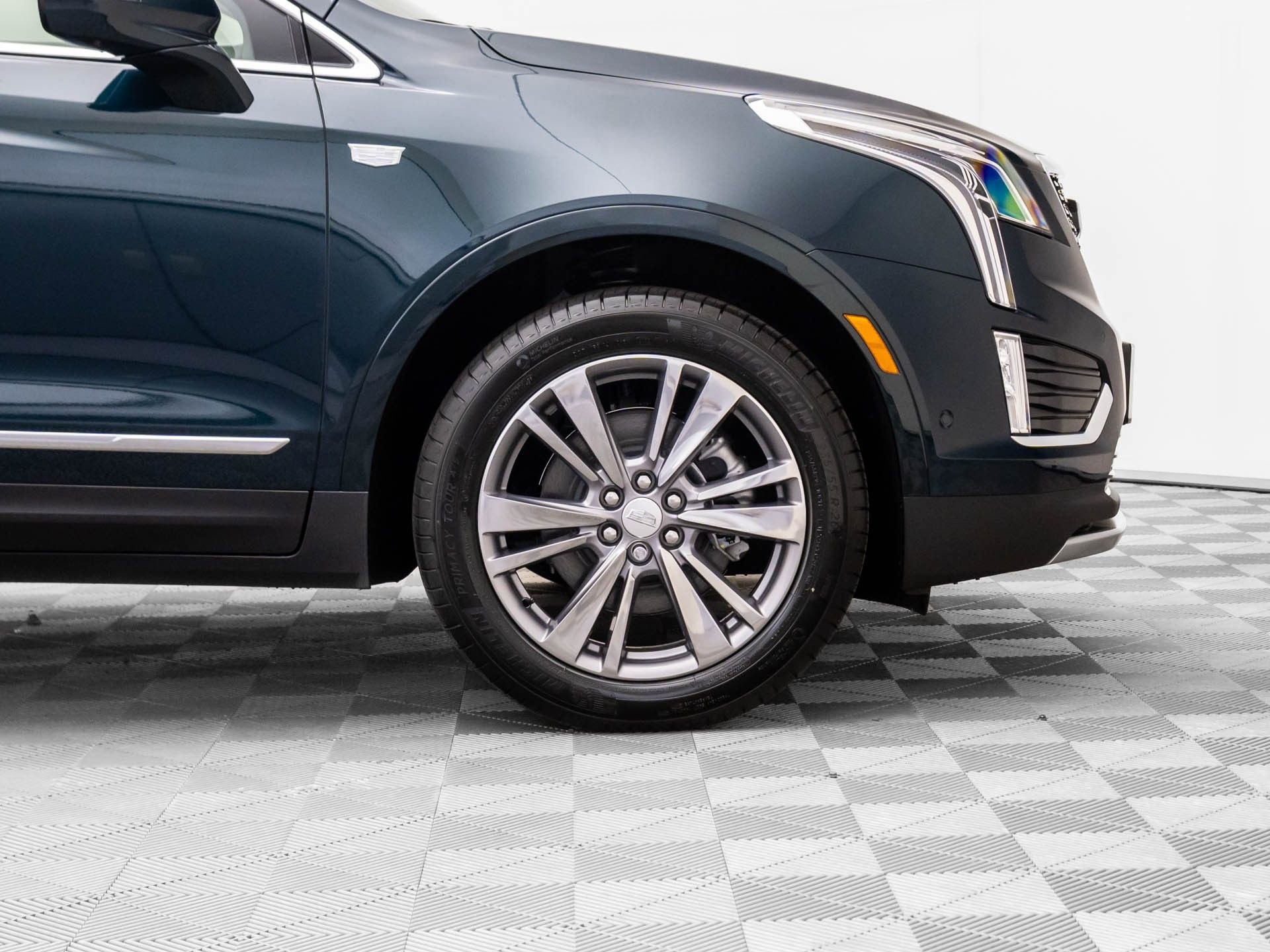 New 2026 Cadillac XT5 Premium Luxury w/ Driver Assist Package AWD/4WD image 36