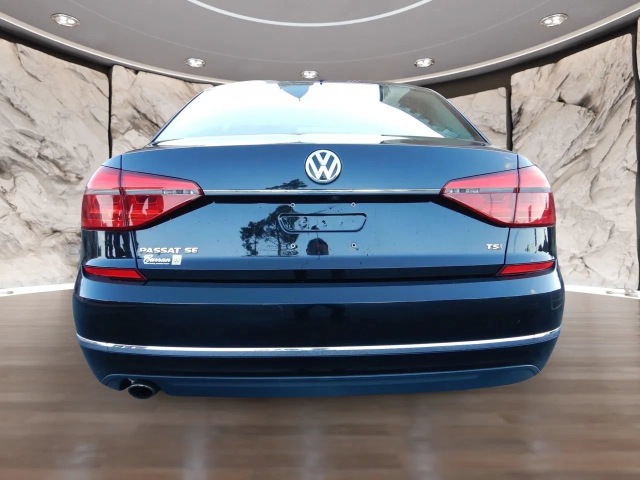 Used 2016 Volkswagen Passat 1.8T SE FWD image 7
