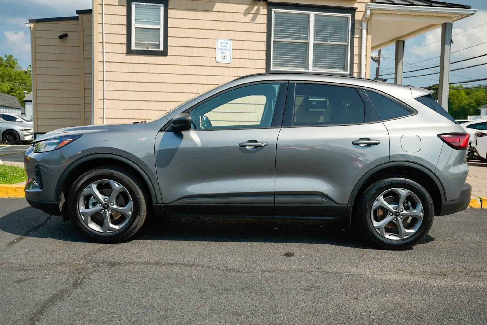 Used 2025 Ford Escape ST-Line AWD/4WD image 8