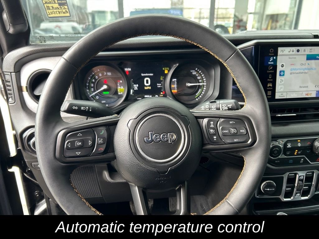 Used 2024 Jeep Wrangler Unlimited w/ Convenience Group image 17