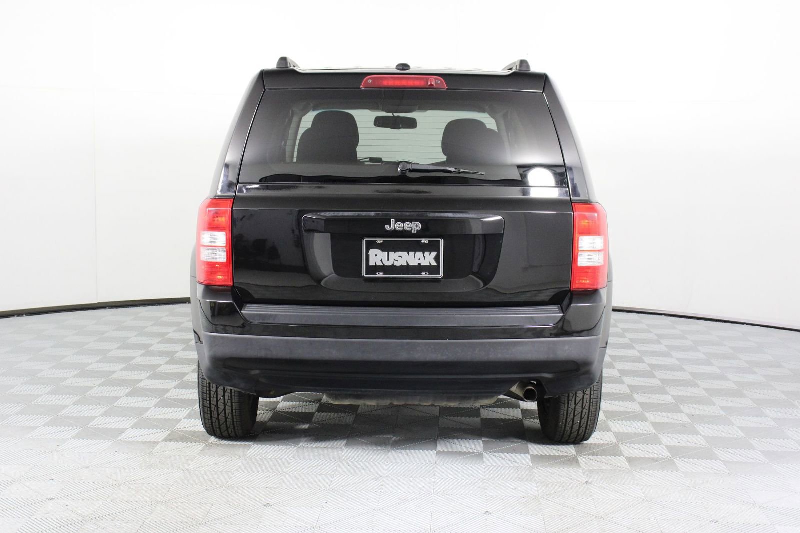 Used 2016 Jeep Patriot Sport w/ Power Value Group FWD image 5