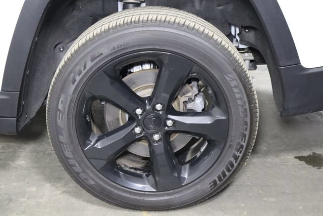 Used 2025 Jeep Grand Cherokee L Altitude AWD/4WD image 39