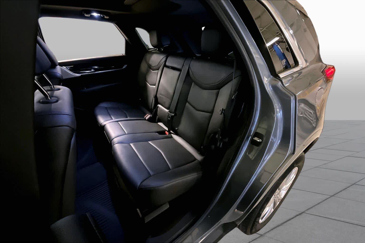 Used 2020 Cadillac XT5 Premium Luxury FWD image 19
