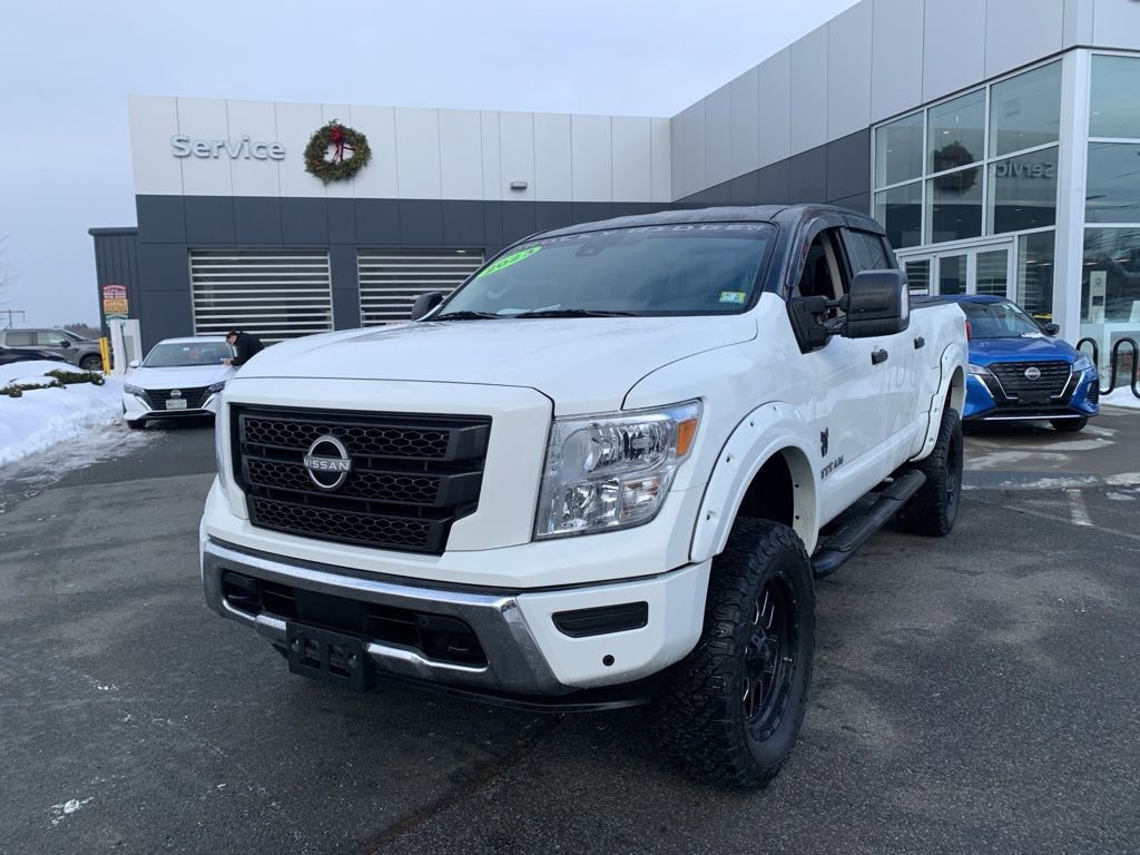 Certified 2023 Nissan Titan SV w/ SV Convenience Package image 3