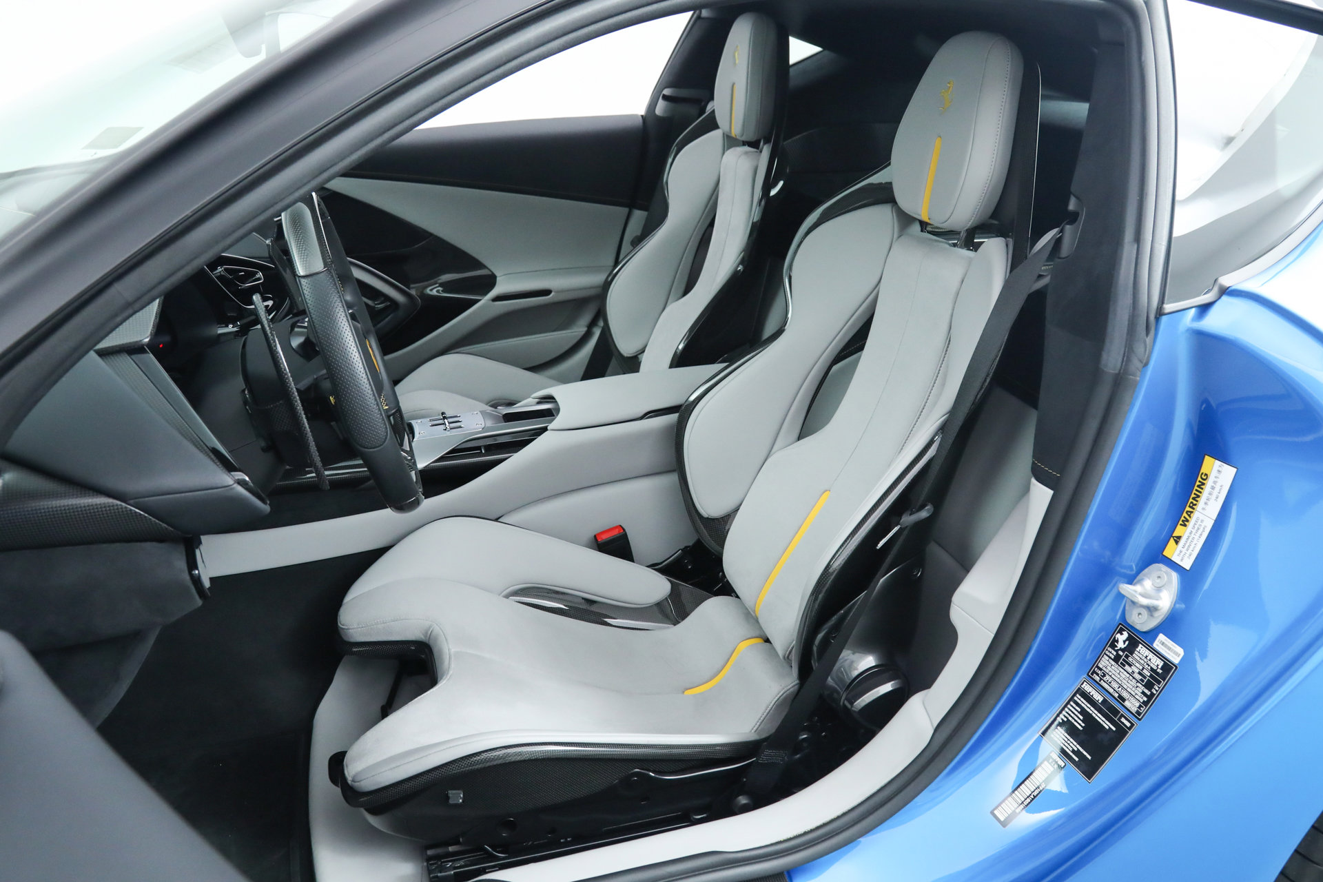 Certified 2025 Ferrari 12Cilindri image 5