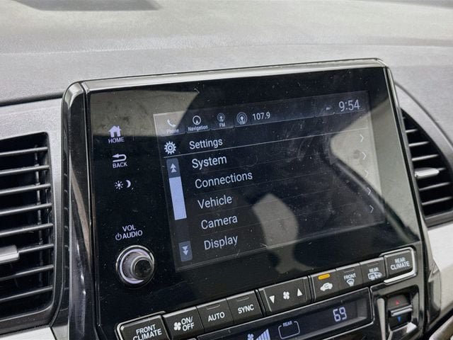 Used 2019 Honda Odyssey Elite image 16