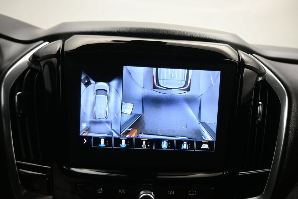 Used 2020 Chevrolet Traverse LT w/ LT Premium Package AWD/4WD image 23