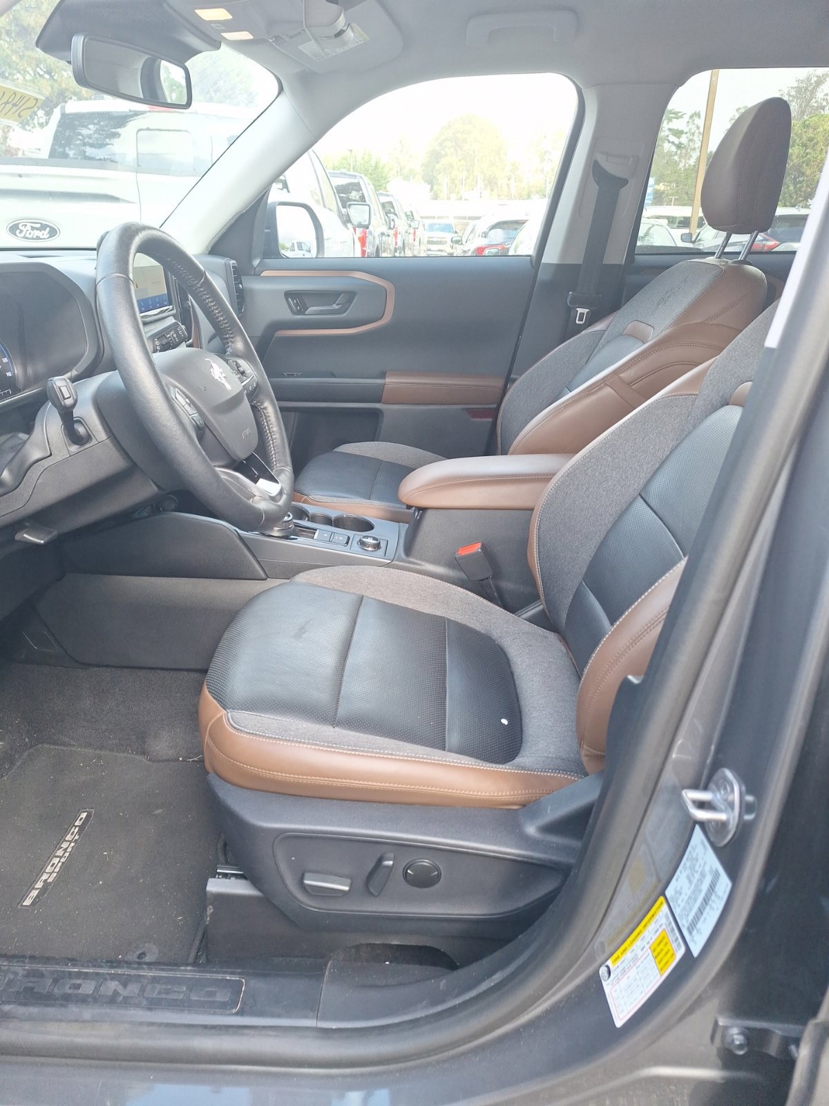 Used 2022 Ford Bronco Sport Outer Banks w/ Tech Package AWD/4WD image 11