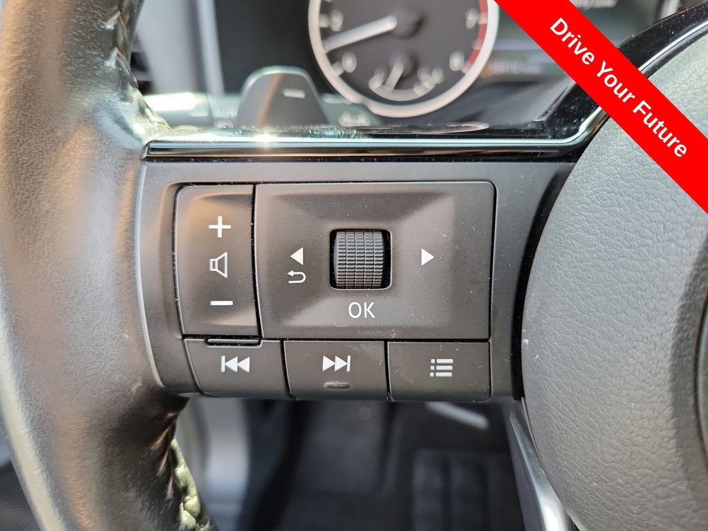 Used 2023 Nissan Rogue SL w/ SL Premium Package FWD image 5