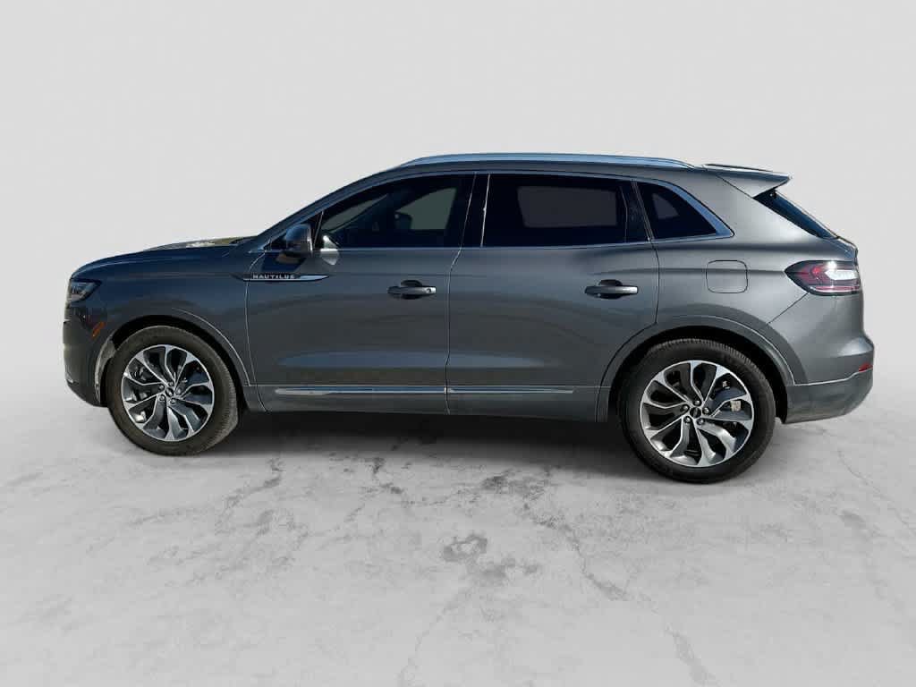 Used 2023 Lincoln Nautilus Reserve FWD image 5