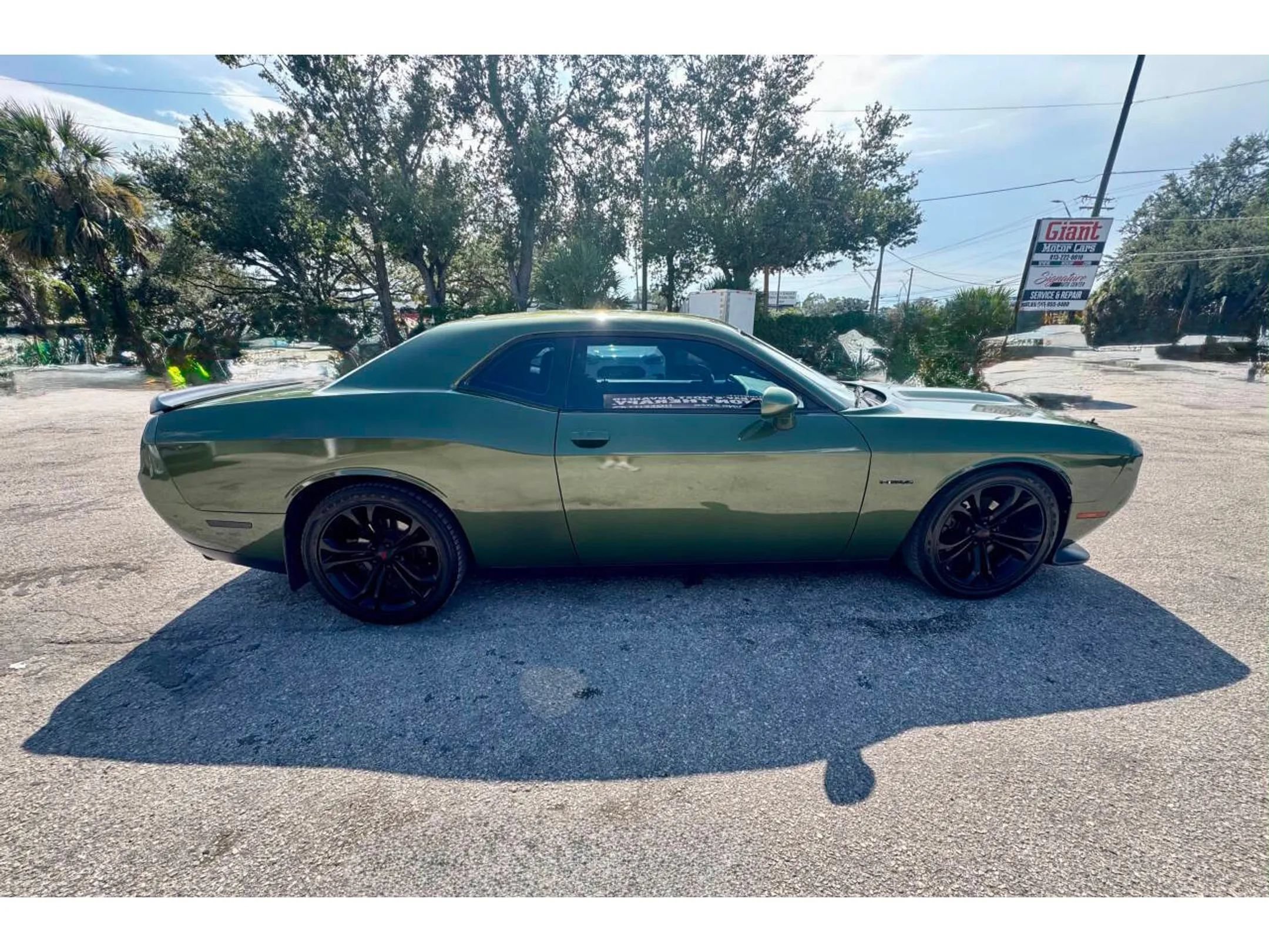Used 2020 Dodge Challenger R/T RWD image 7