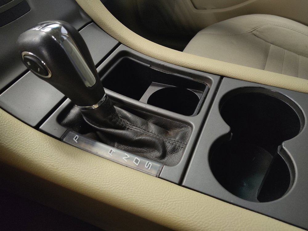 Used 2014 Ford Taurus SE image 26