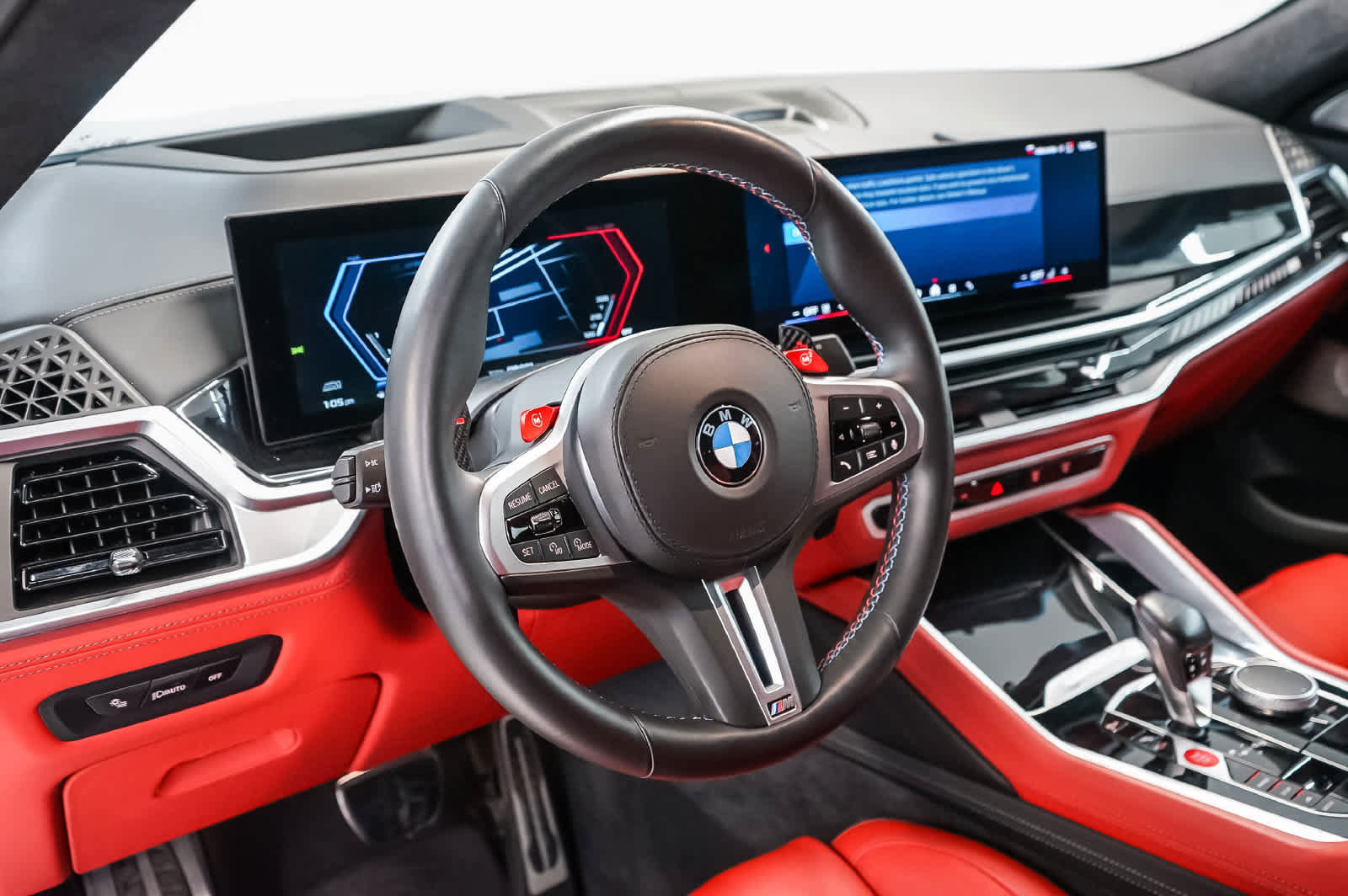 Used 2025 BMW X6 M Competition w/ Executive Package AWD/4WD image 4