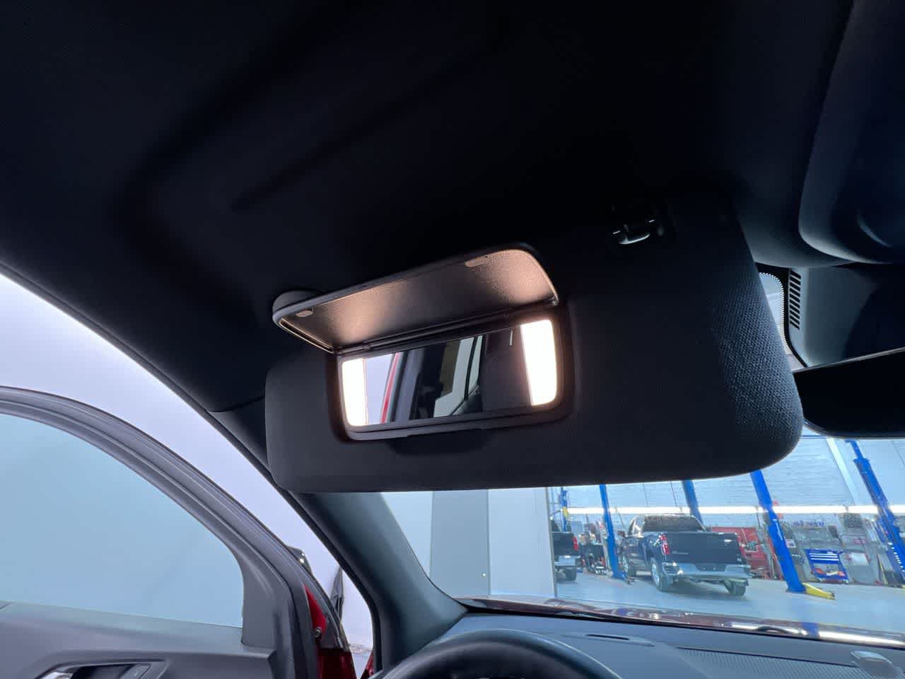 Used 2025 Chevrolet Equinox LT w/ Safety and Technology Package FWD image 34