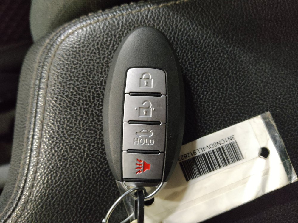 Used 2020 Nissan Versa S FWD image 32