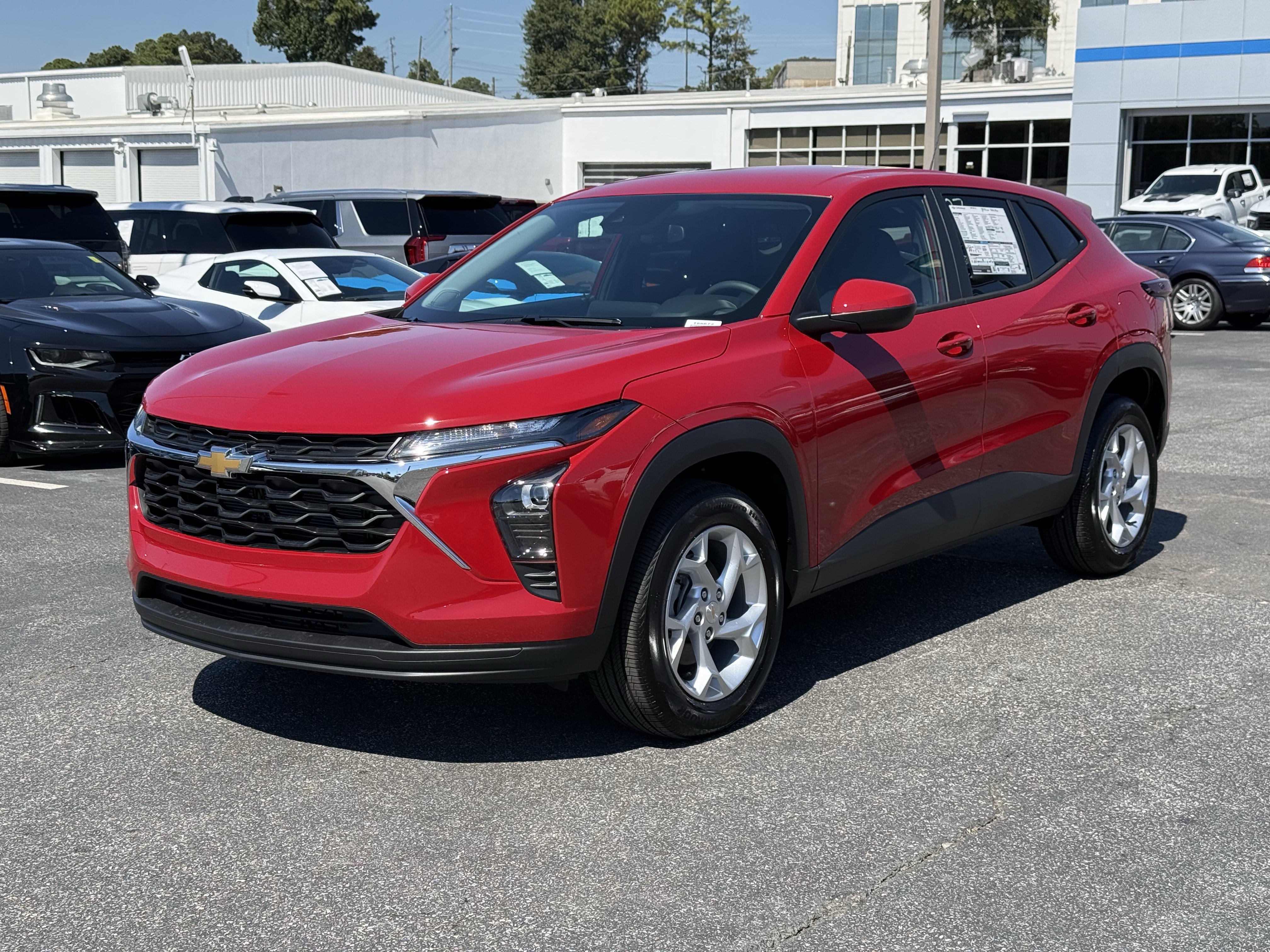 New 2026 Chevrolet Trax LS w/ LS Convenience Package FWD image 5