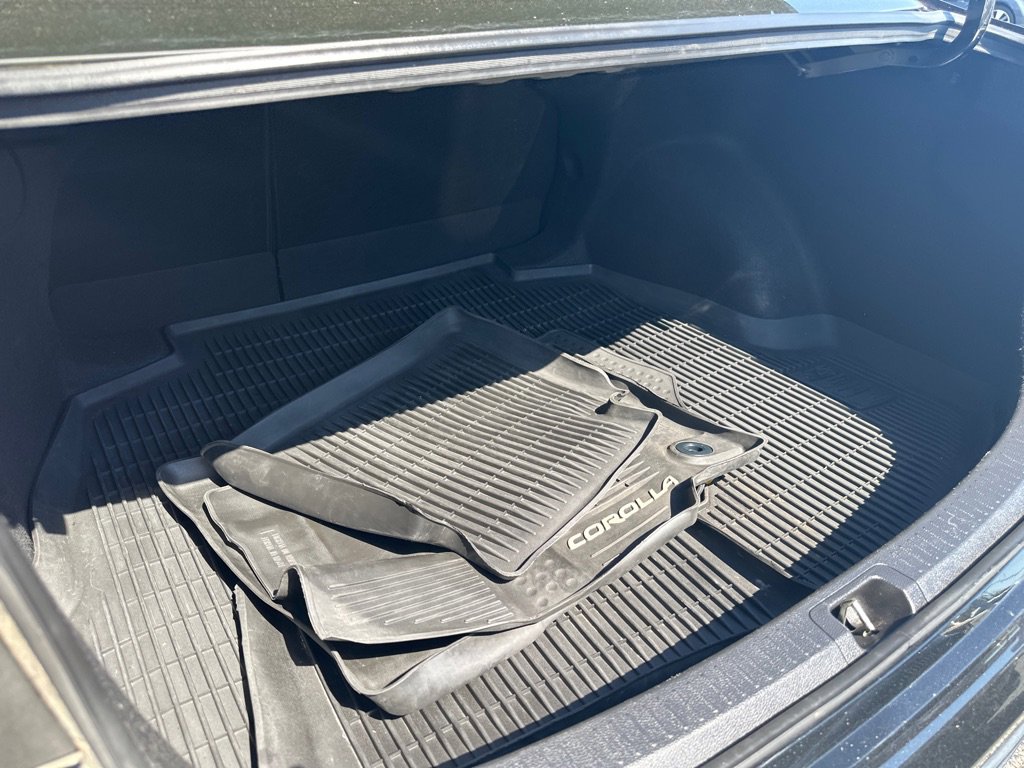 Used 2021 Toyota Corolla SE w/ SE Premium Package image 15