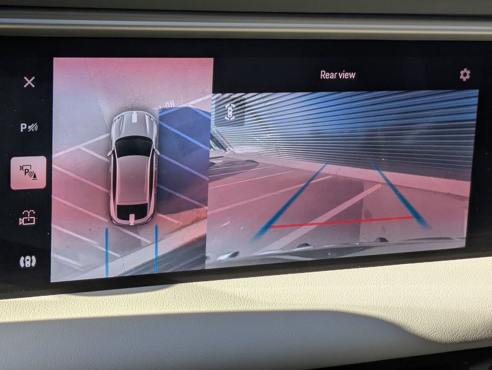 Certified 2025 Porsche Macan 4S Electric image 21