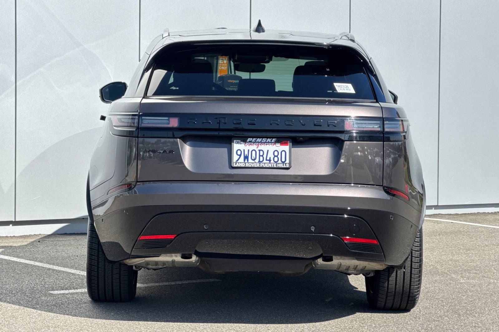 Certified 2026 Land Rover Range Rover Velar Dynamic SE AWD/4WD image 4