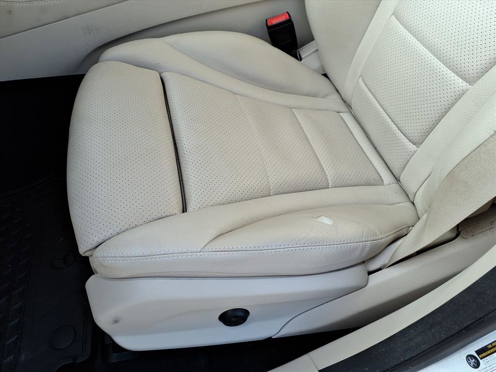 Used 2020 Mercedes-Benz GLC 300 4MATIC image 10