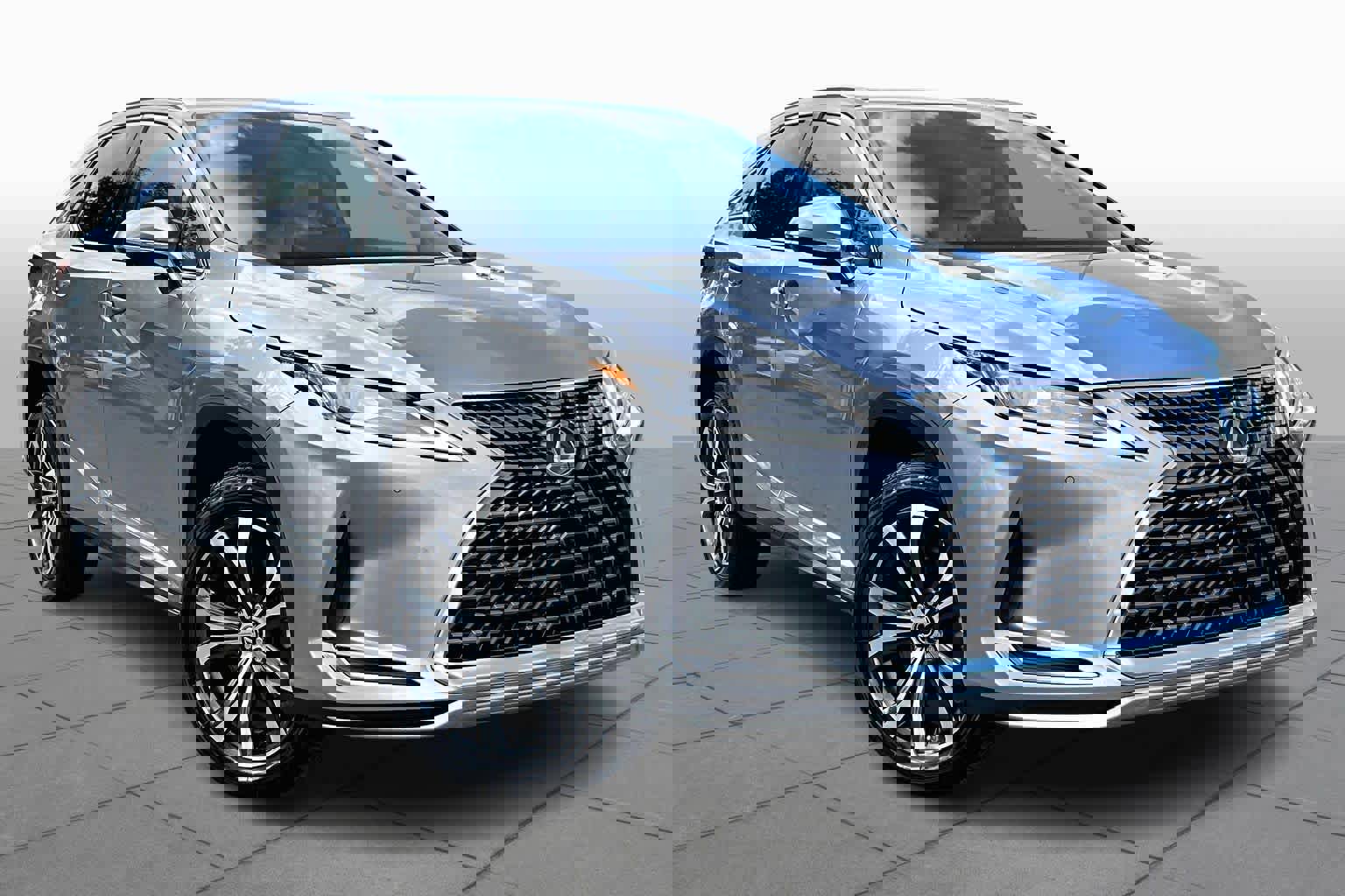 Used 2021 Lexus RX 350 FWD w/ Premium Package image 2