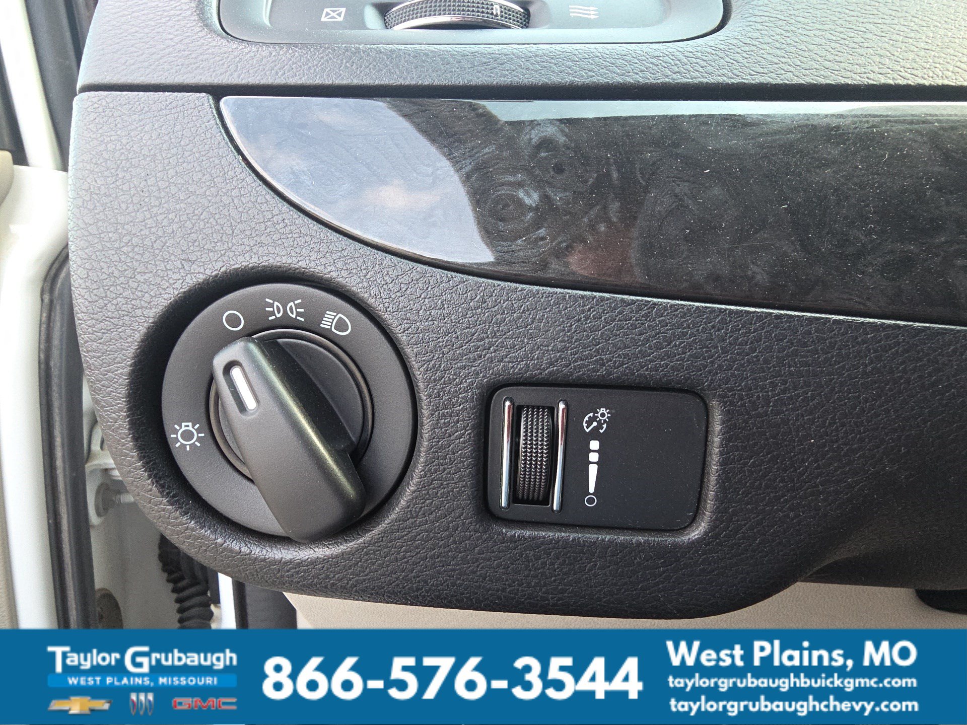 Used 2014 Dodge Grand Caravan SE w/ Quick Order Package 29E SE FWD image 20