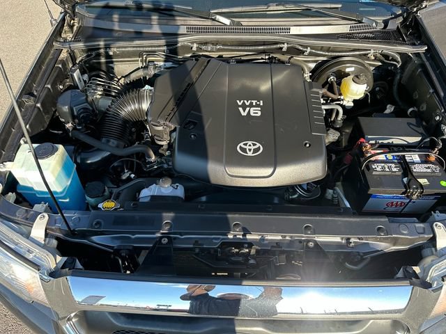 Used 2012 Toyota Tacoma 4x4 Double Cab w/ SR5 Pkg image 7
